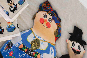 Maria Kabaça traditional Minho woman embroidery crafts and costumes