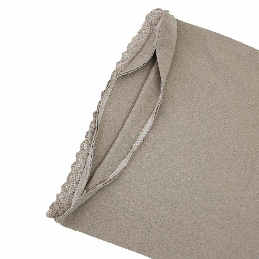 Capa de Almofada Tucuman Cor com Renda