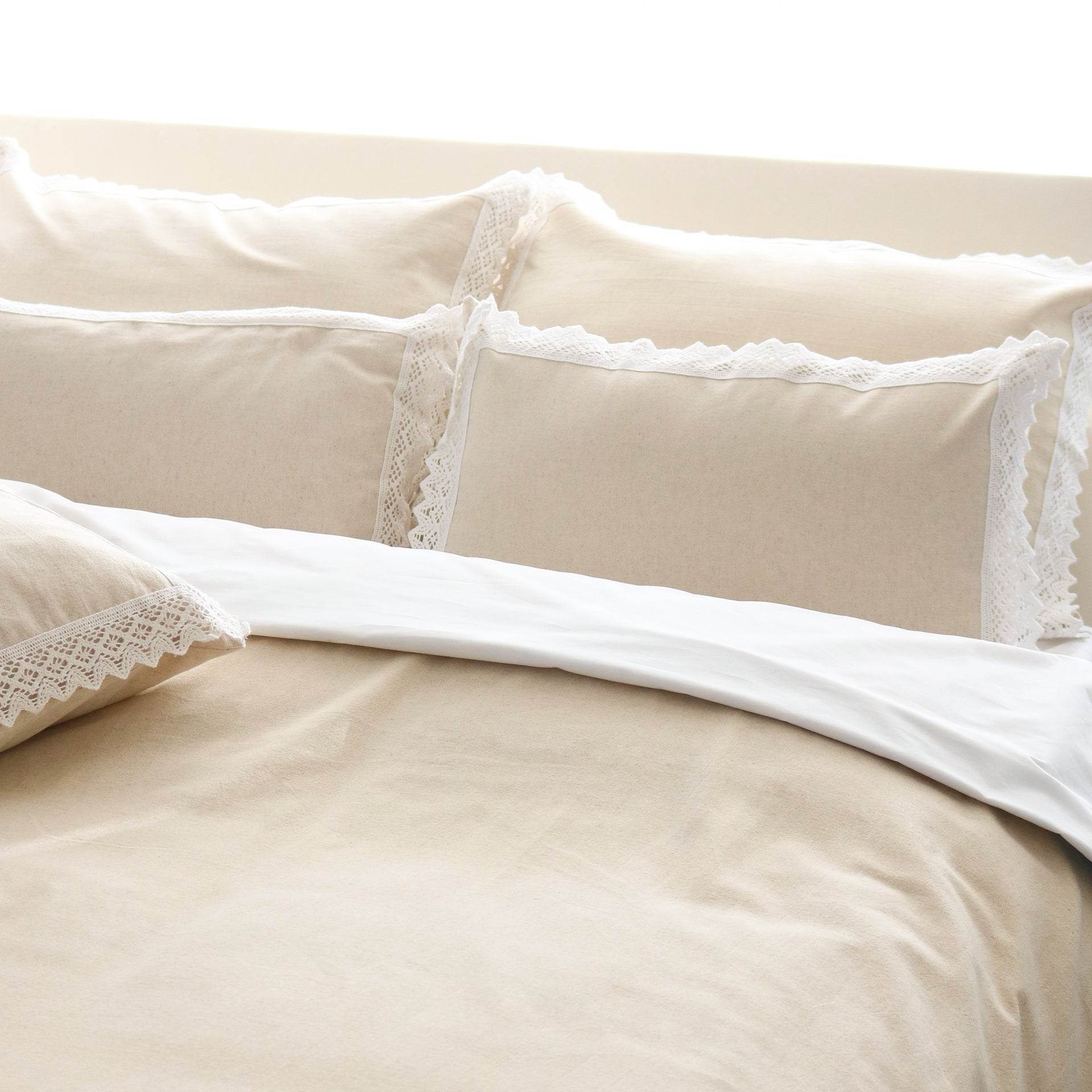 Colcha Acolchoada Tucuman com Renda - LethesHome