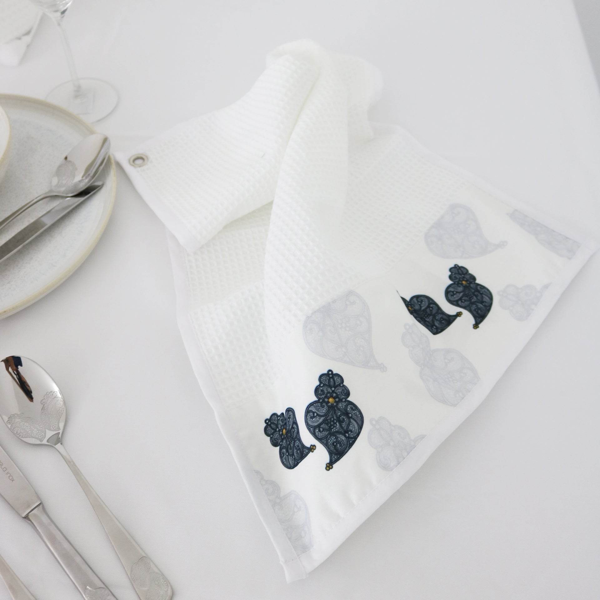 Pano de Cozinha em Favo c/ Aplicação Chieira VR - LethesHome