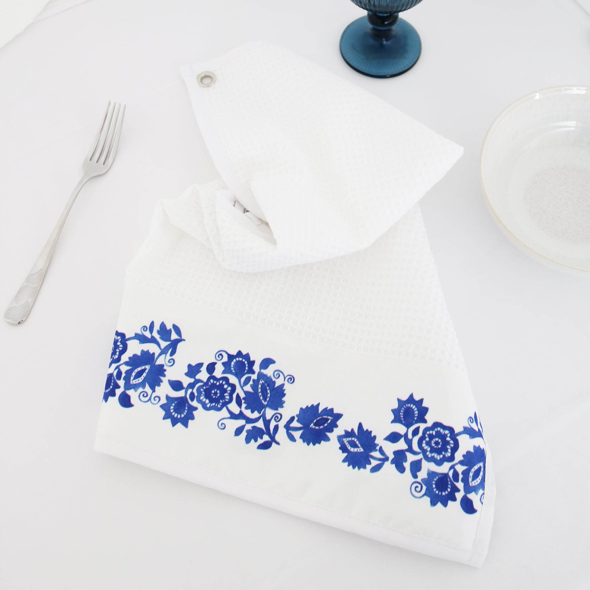 Pano de Cozinha em Favo c/ Aplicação Louça de Viana VR - LethesHome