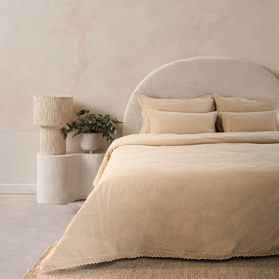 Colcha Acolchoada Tucuman Cor com Renda - LethesHome