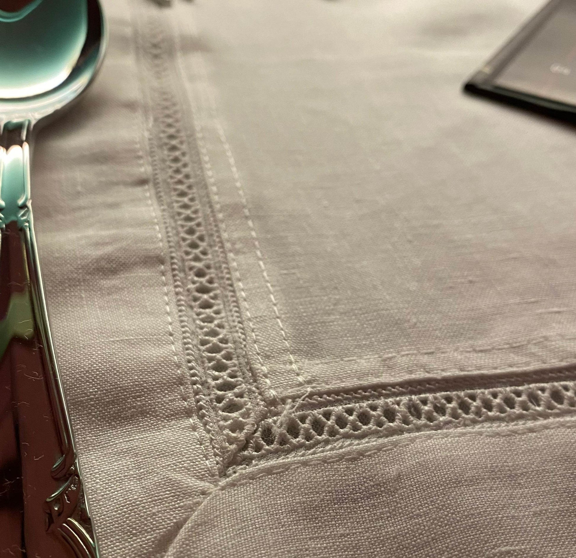 Toalha de Mesa Ponto Aberto 2897 - LethesHome