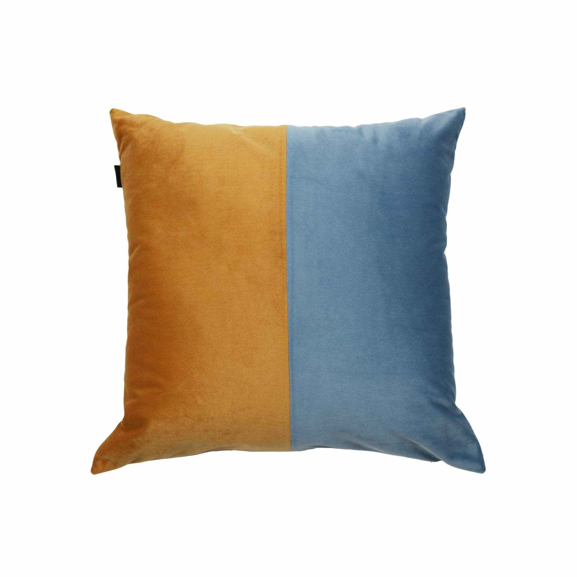 Capa de almofada bicolor em veludo soft com fechamento, 100% poliéster, fabricada em Portugal