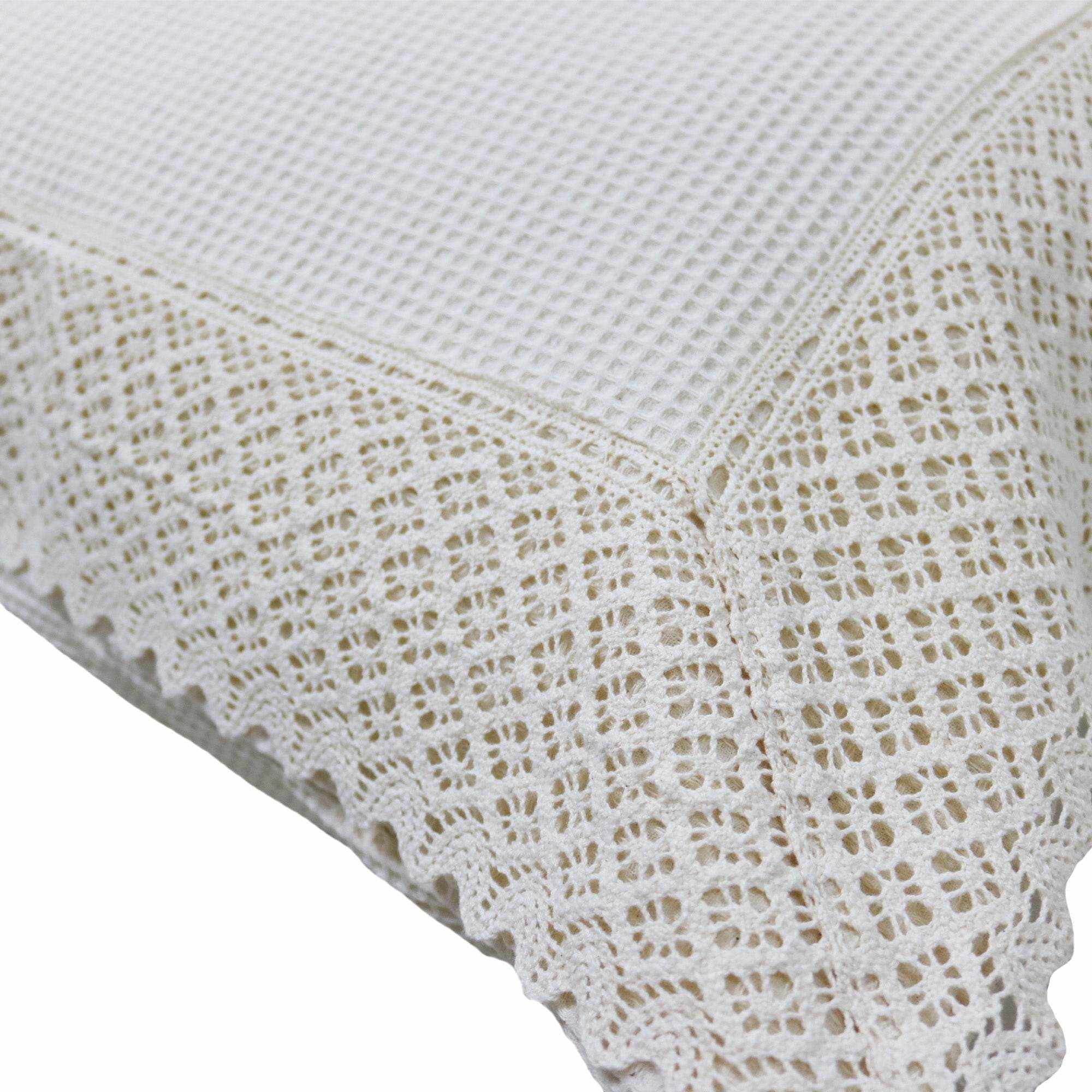 Capa de Almofada Favo com Renda Bege